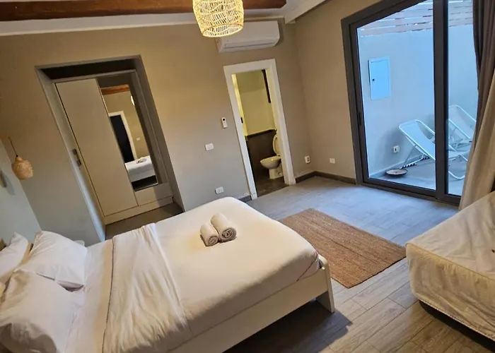 Apartment Luxury One Bedroom *